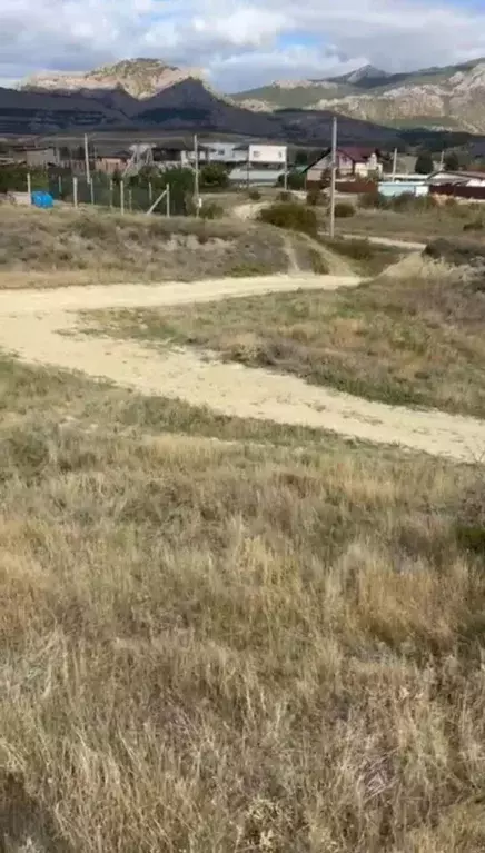 Участок в Крым, Судак муниципальный округ, с. Солнечная Долина ул. ... - Фото 2