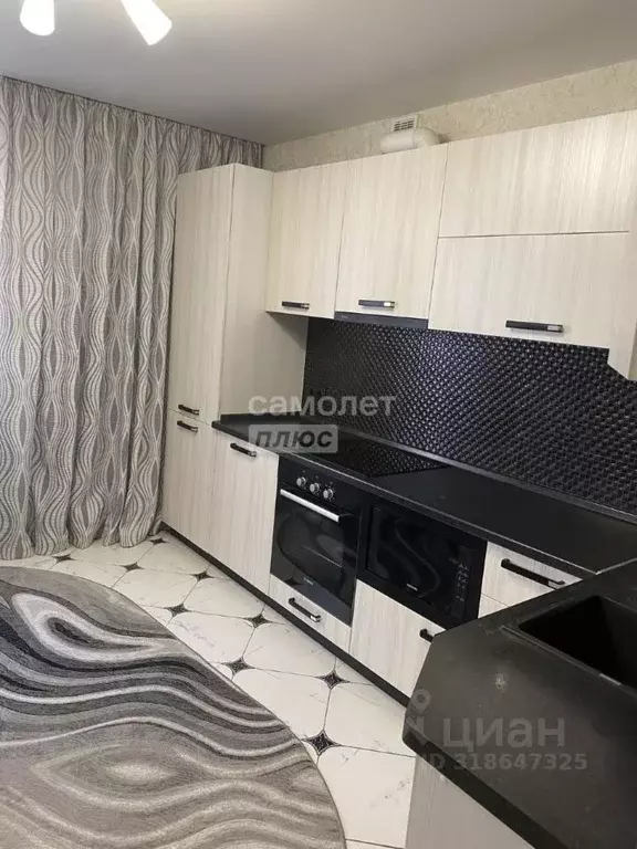 3-к кв. Тюменская область, Тюмень Кремлевская ул., 102 (106.0 м) - Фото 1