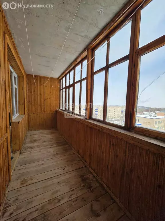 3-комнатная квартира: село Серафимовский, улица Губкина, 2 (60 м) - Фото 1