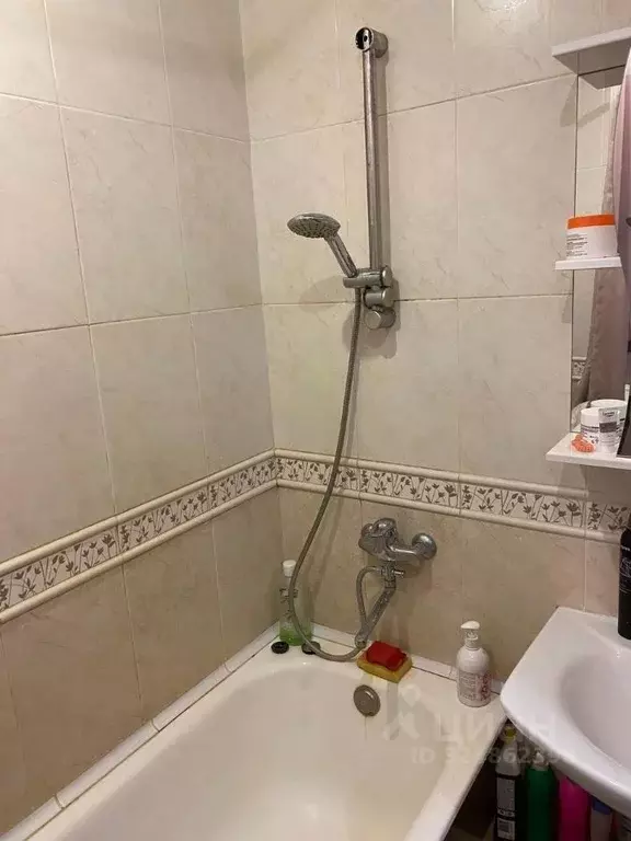 2-к кв. Брянская область, Брянск ул. Брянского Фронта, 10/1 (50.5 м) - Фото 2