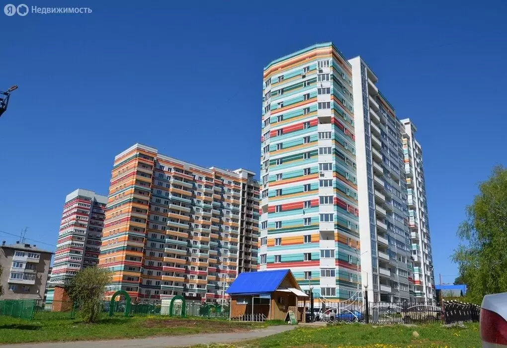 3-комнатная квартира: Ижевск, Курортная улица, 8 (66 м) - Фото 0