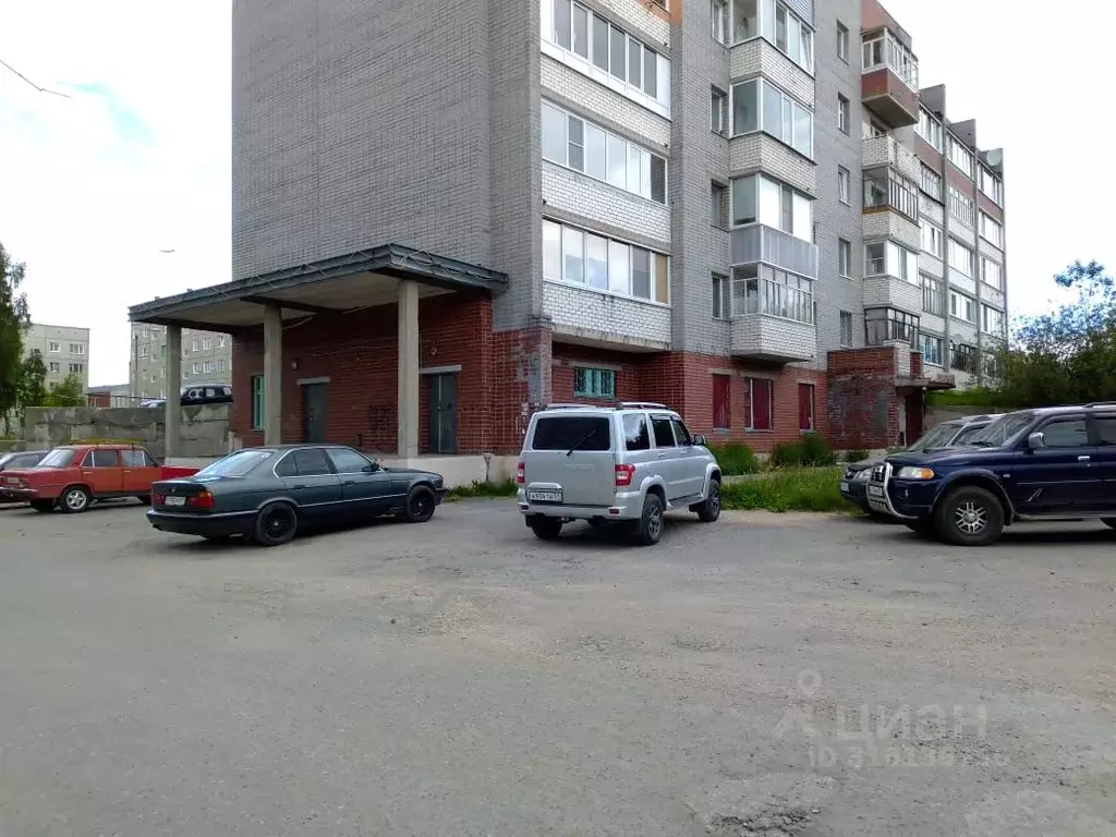 Торговая площадь в Мурманская область, Ковдор Комсомольская ул., 10к4 ... - Фото 1