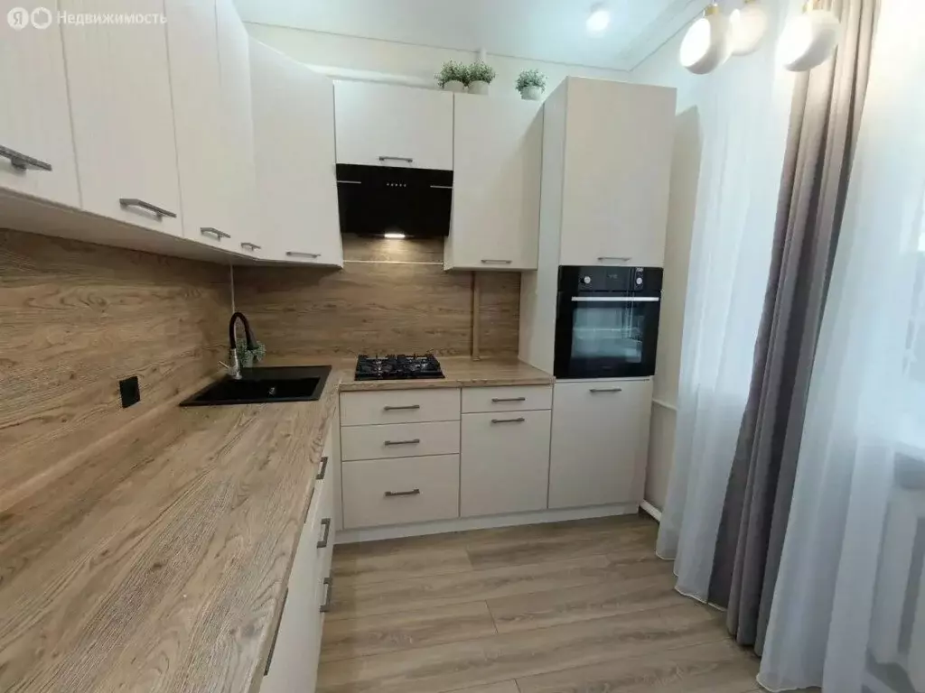 1-комнатная квартира: Ейск, Октябрьская улица, 2 (42 м) - Фото 2