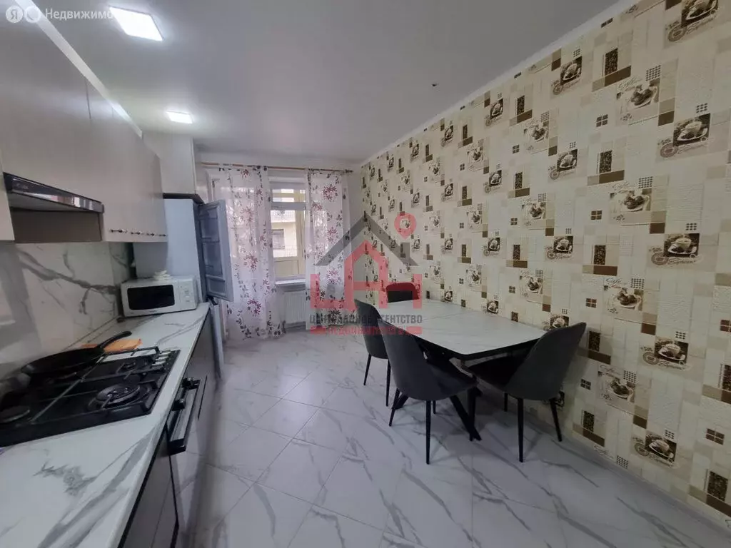 2-комнатная квартира: Ессентуки, Очаровательная улица, 10к1 (62 м) - Фото 1