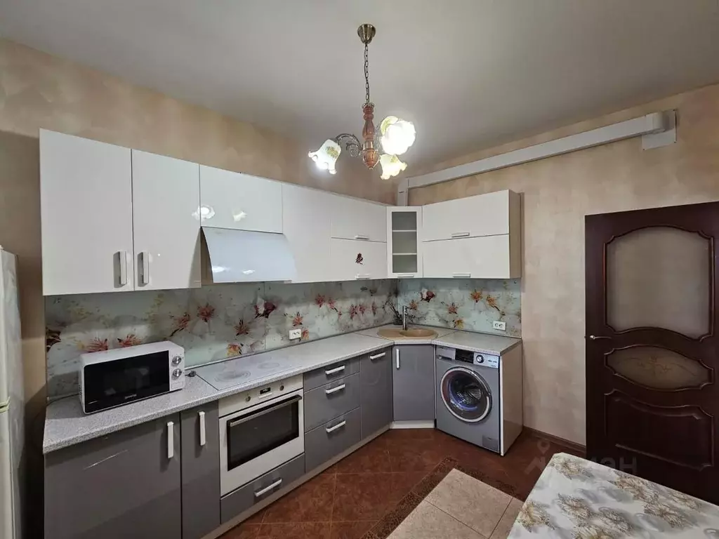 2-к кв. Волгоградская область, Волгоград ул. Им. Циолковского, 29 ... - Фото 1