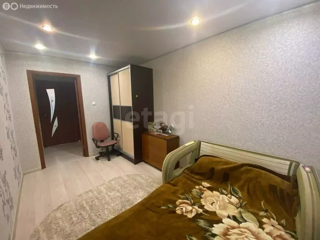 3-комнатная квартира: Ракитное, рабочий посёлок Ракитное, улица ... - Фото 1