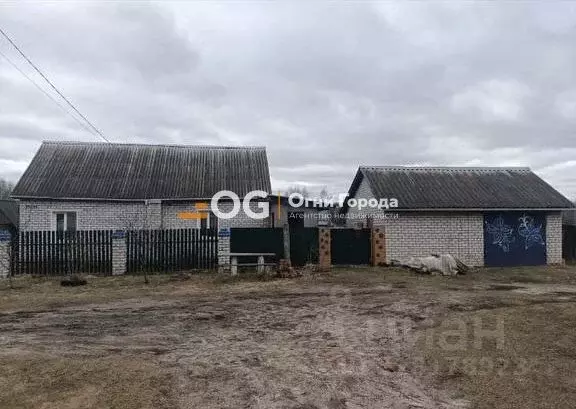 Дом в Брянская область, Жуковка 1-й Заречный туп. (101 м) - Фото 0