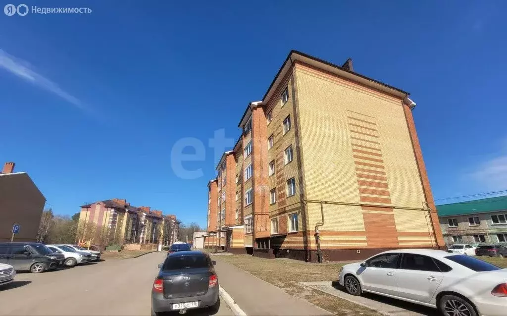 3-комнатная квартира: село Высокая Гора, Большая Красная улица, 220А ... - Фото 2