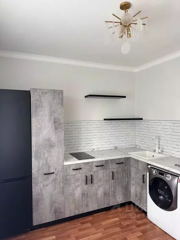 1-к кв. Курская область, Курск просп. Вячеслава Клыкова, 77 (36.0 м) - Фото 1