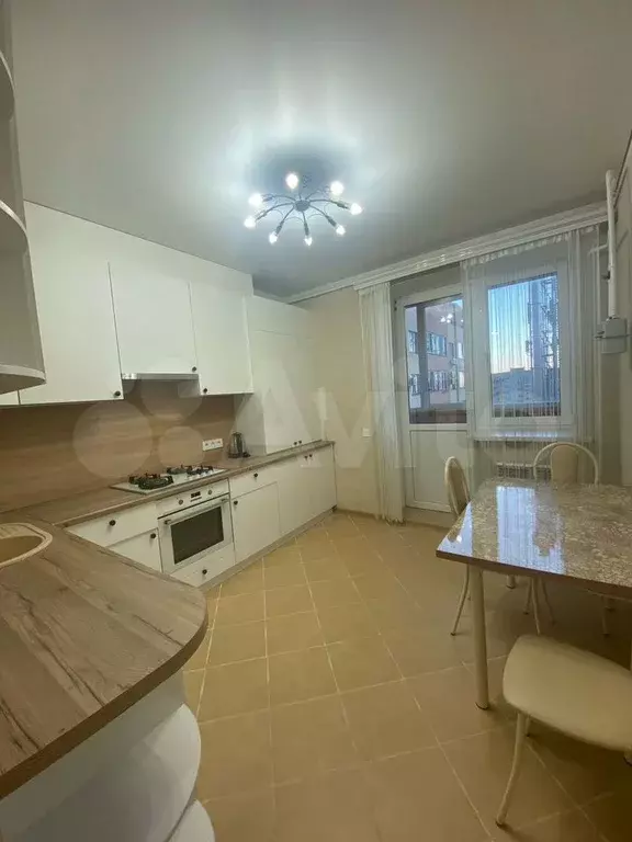 2-к. квартира, 64 м, 8/9 эт. - Фото 1