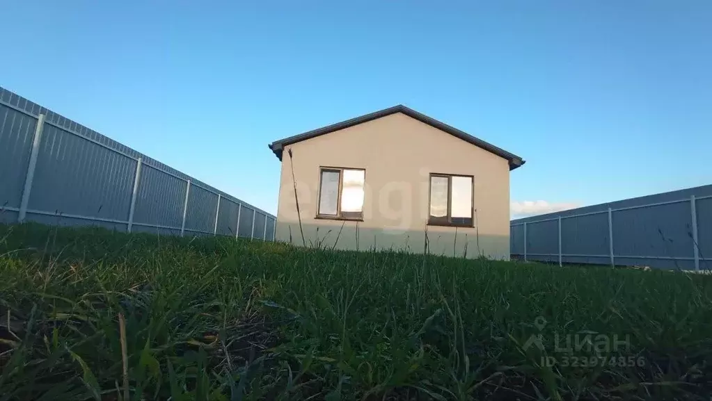 Дом в Крым, Феодосия муниципальный округ, с. Береговое пер. ... - Фото 1