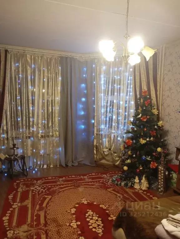 4-к кв. Ленинградская область, Гатчина ул. Генерала Сандалова, 5 ... - Фото 1