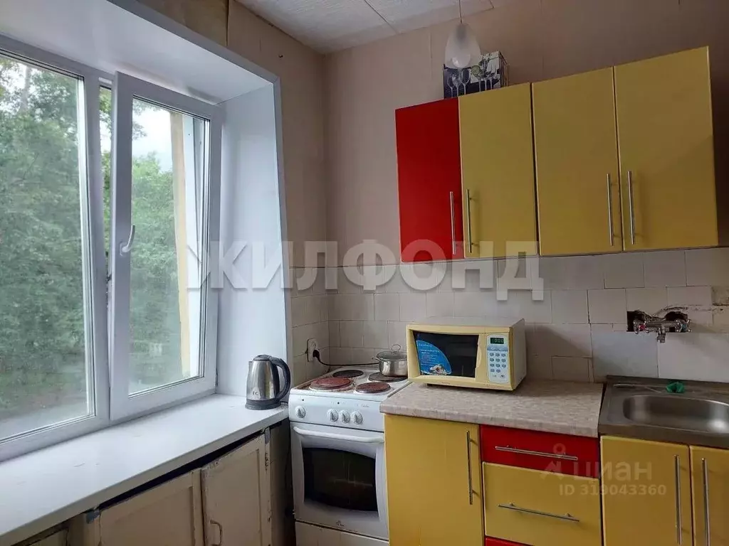 3-к кв. Новосибирская область, Новосибирск ул. Богдана Хмельницкого, ... - Фото 1