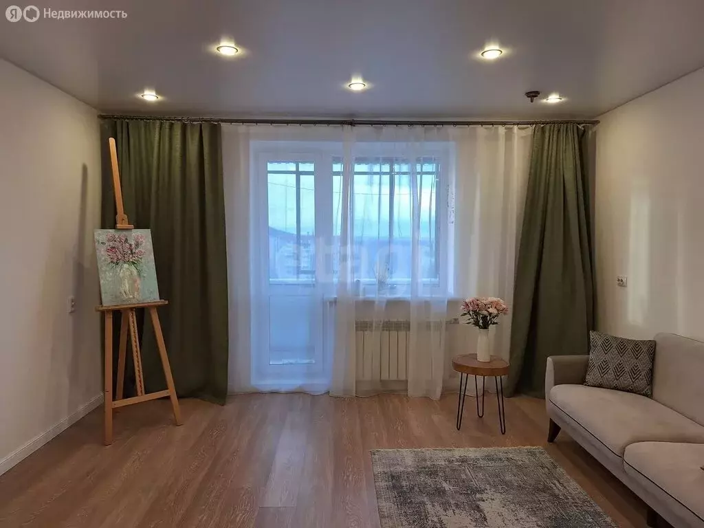 2-комнатная квартира: Аша, улица 40 лет Победы, 12 (56.9 м) - Фото 1