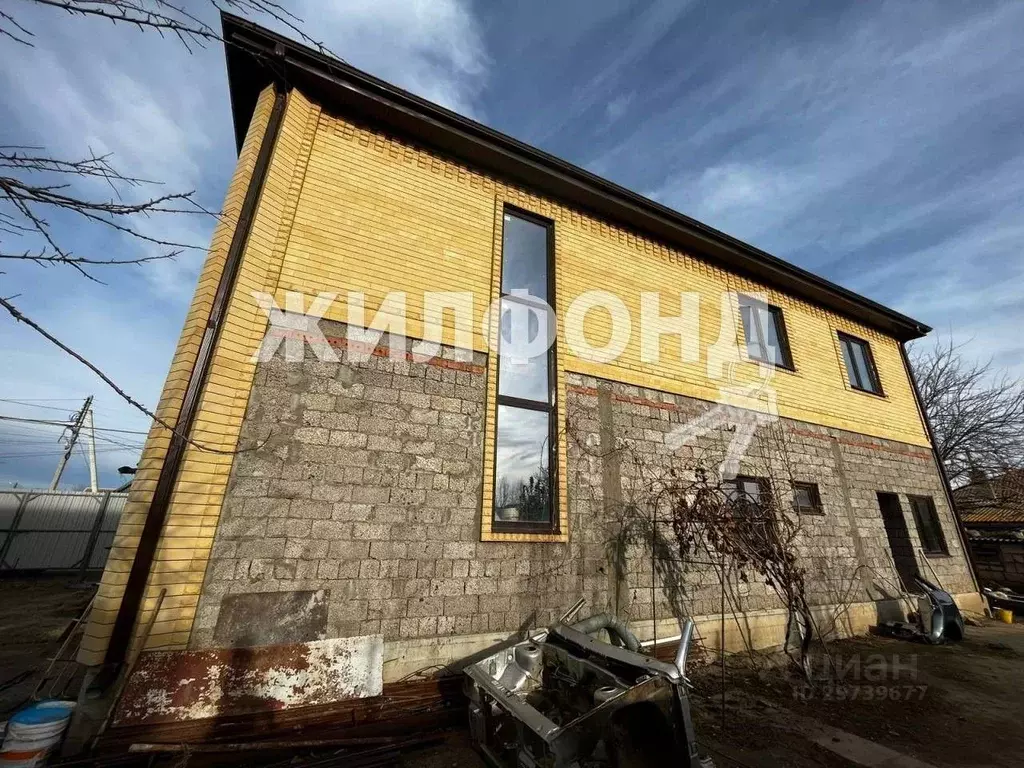Дом в Астраханская область, Астрахань ул. 1-я Котельная (61 м) - Фото 0