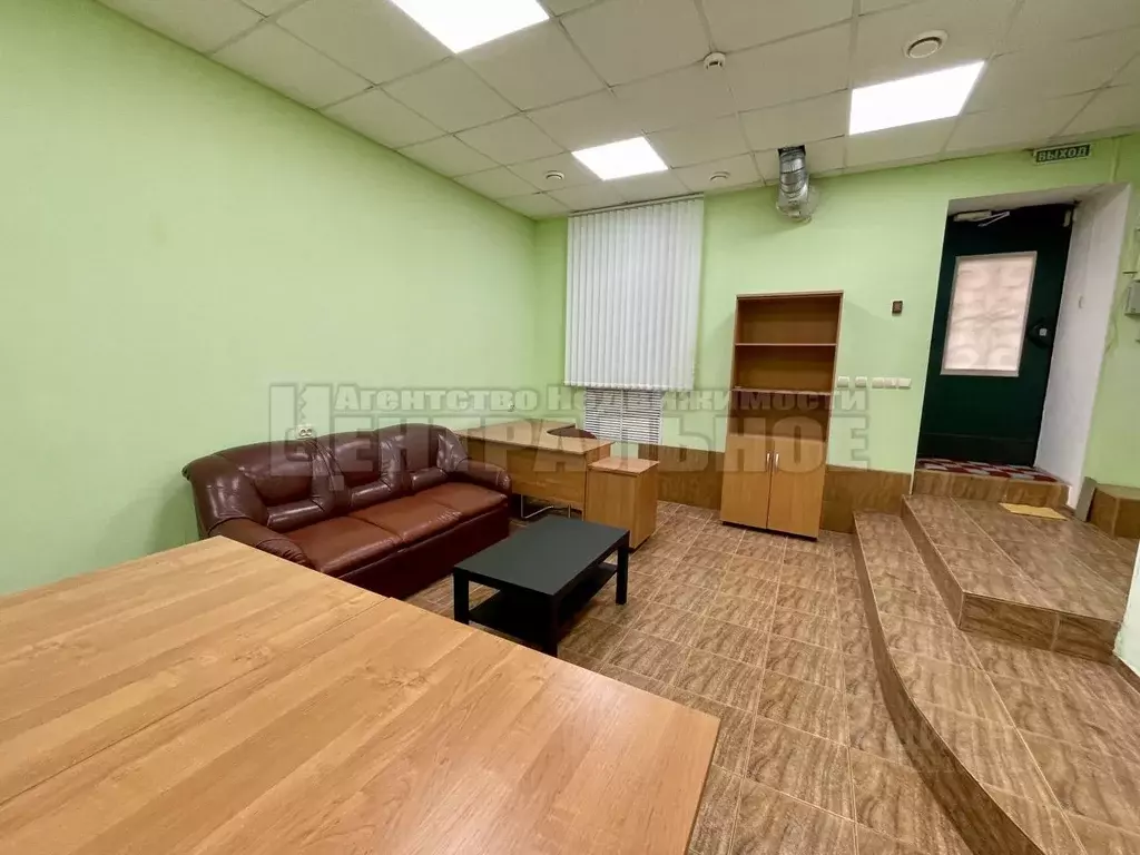 Офис в Смоленская область, Смоленск ул. Маяковского, 5Б (50 м) - Фото 2