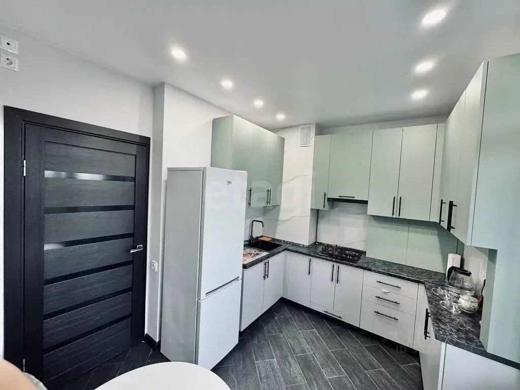 1-к кв. Крым, Симферополь ул. Балаклавская (45.0 м) - Фото 2