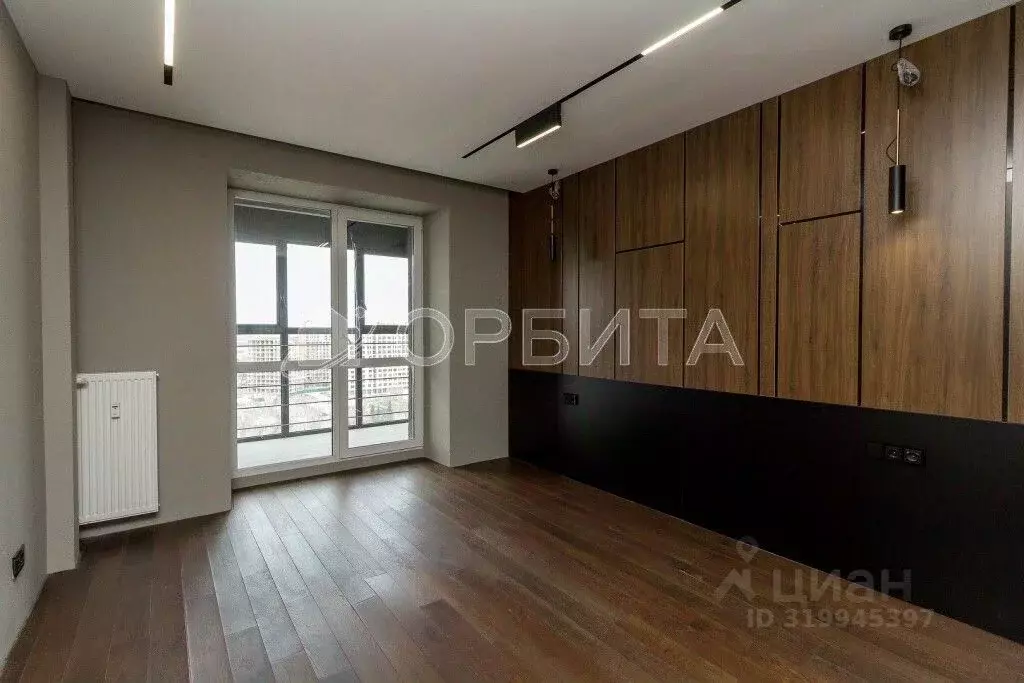 2-к кв. Тюменская область, Тюмень Полевая ул., 105 (68.0 м) - Фото 0