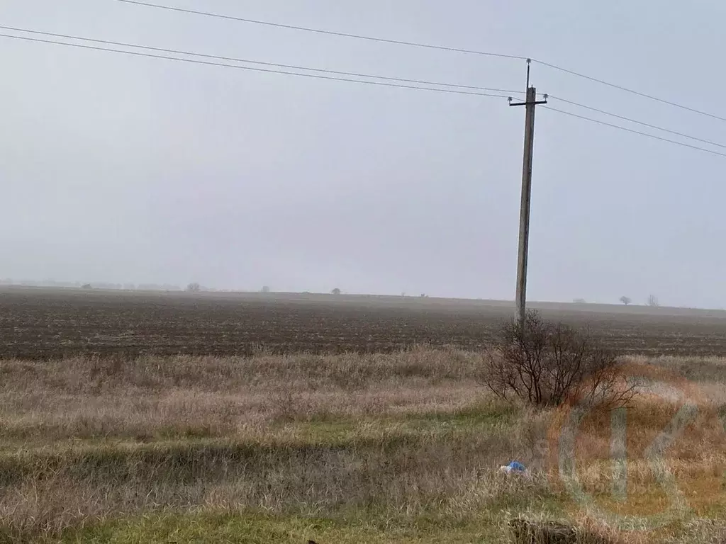 Участок в Крым, Сакский район, с. Суворовское 1 (450.0 сот.) - Фото 1