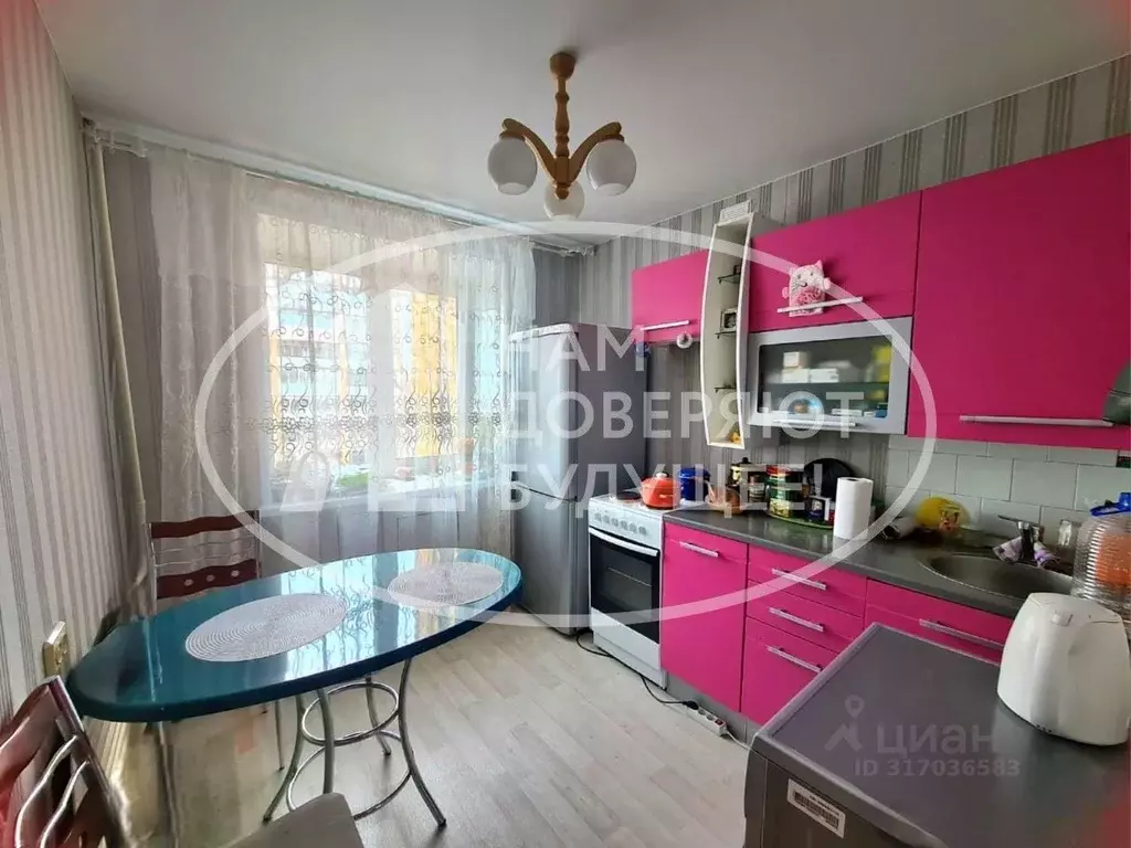 2-к кв. Удмуртия, Ижевск ул. Труда, 70 (42.0 м) - Фото 0