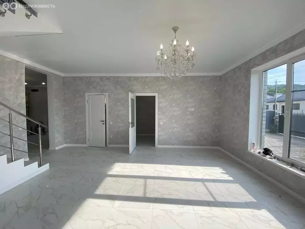 Дом в село Супсех, улица Вячеслава Карпова (150 м) - Фото 0