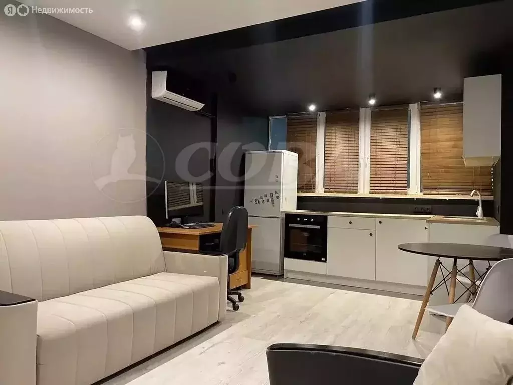 Квартира-студия: Тюмень, улица Вадима Бованенко, 3 (26 м) - Фото 1