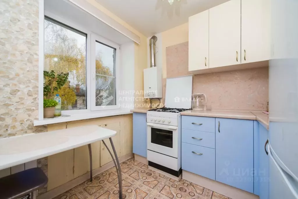 2-к кв. Рязанская область, Рязань ул. Фирсова, 10 (42.4 м) - Фото 0