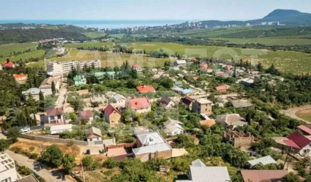 Участок в Крым, Алушта муниципальный округ, с. Нижняя Кутузовка ул. ... - Фото 1