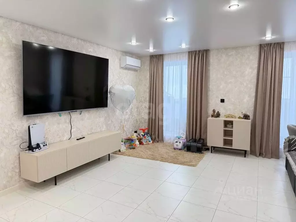 1-к кв. Архангельская область, Котлас ул. Ленина, 136 (59.9 м) - Фото 1