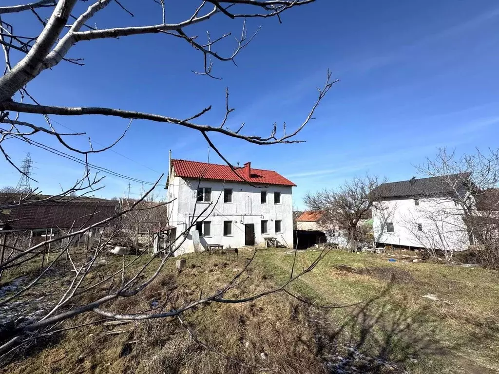 Дом в Севастополь ул. Молочная, 72 (140 м) - Фото 1