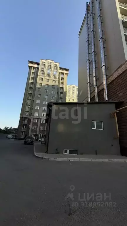 3-к кв. Дагестан, Махачкала ул. Гайдара Гаджиева, 7Гк2 (95.5 м) - Фото 0