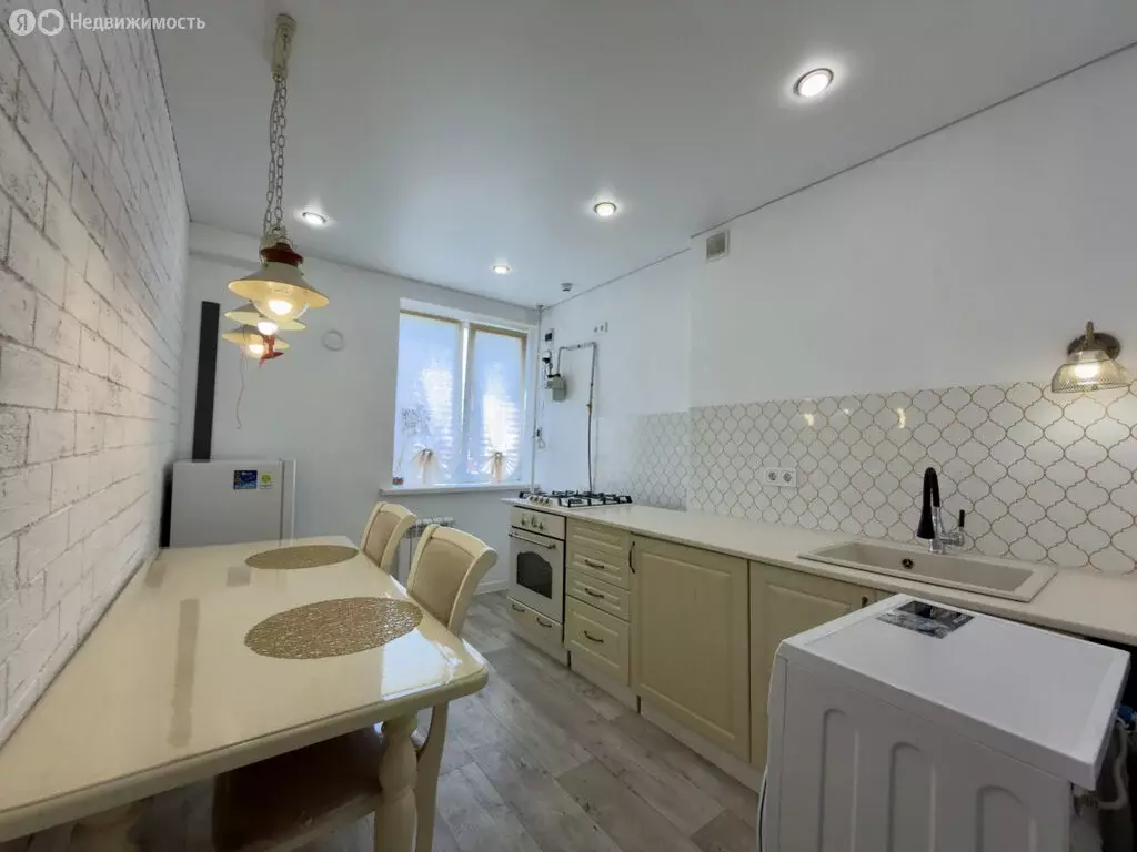 1-комнатная квартира: Евпатория, проспект Победы, 87Бк2 (36 м) - Фото 1
