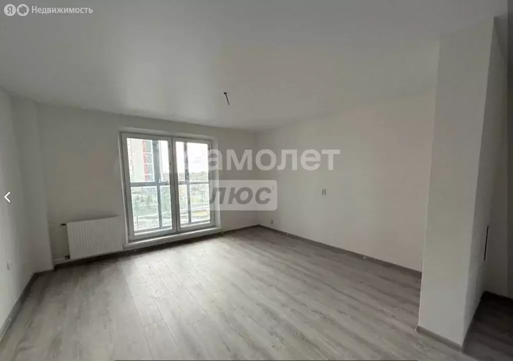 1-комнатная квартира: посёлок Западный, улица имени Младшего Сержанта ... - Фото 2