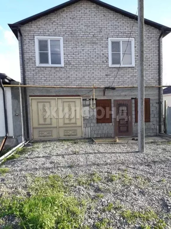 Дом в Карачаево-Черкесия, Прикубанский район, Ильичевское ... - Фото 1