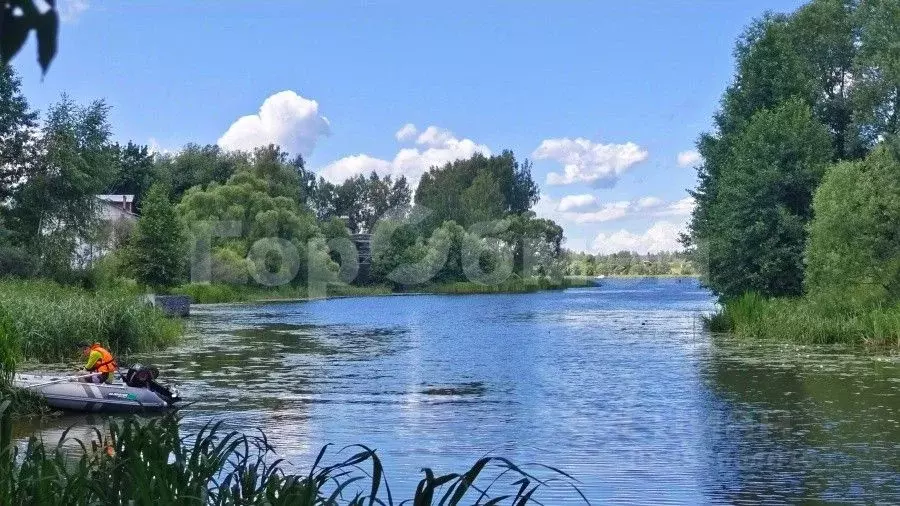 Дом в Тверская область, Конаковский муниципальный округ, д. Плоски  ... - Фото 0