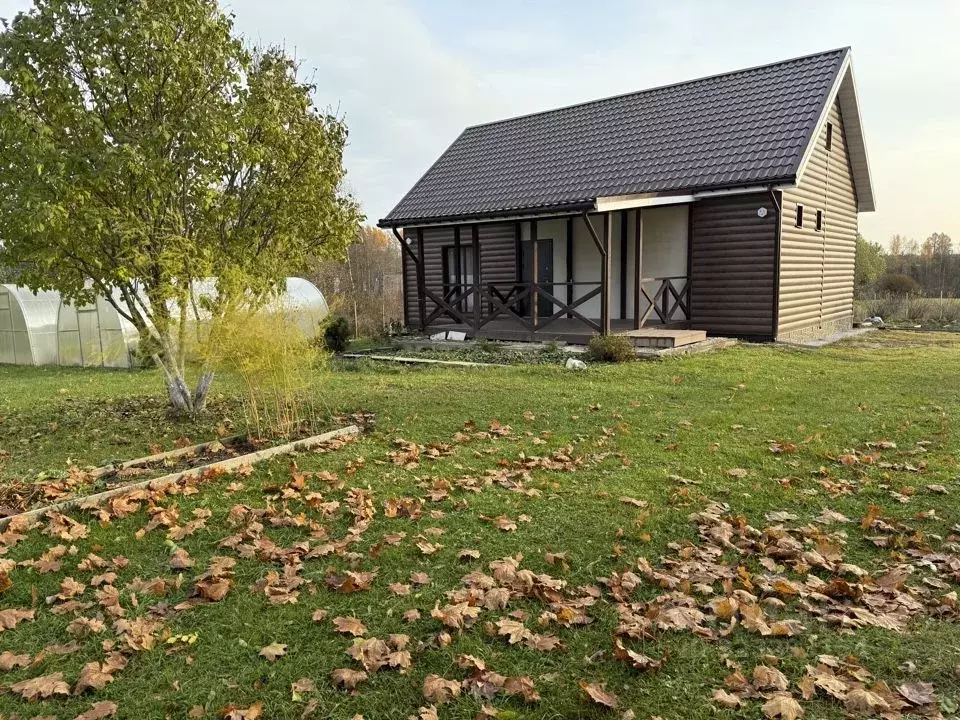 Дом в Ленинградская область, Приозерский район, Плодовское с/пос, пос. ... - Фото 0