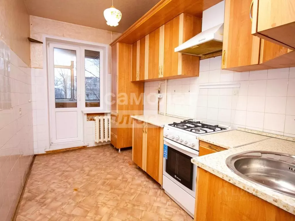 3-к кв. Ульяновская область, Ульяновск ул. Варейкиса, 28 (69.4 м) - Фото 1