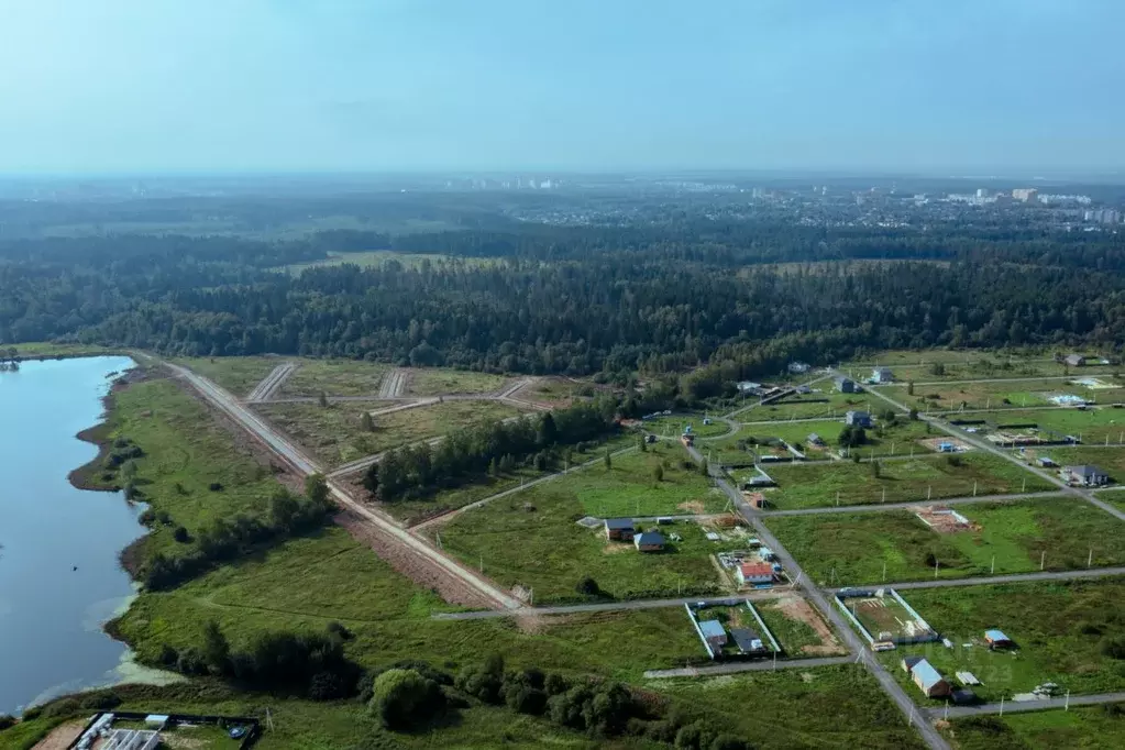 Участок в Московская область, Красногорск городской округ, д. ... - Фото 1