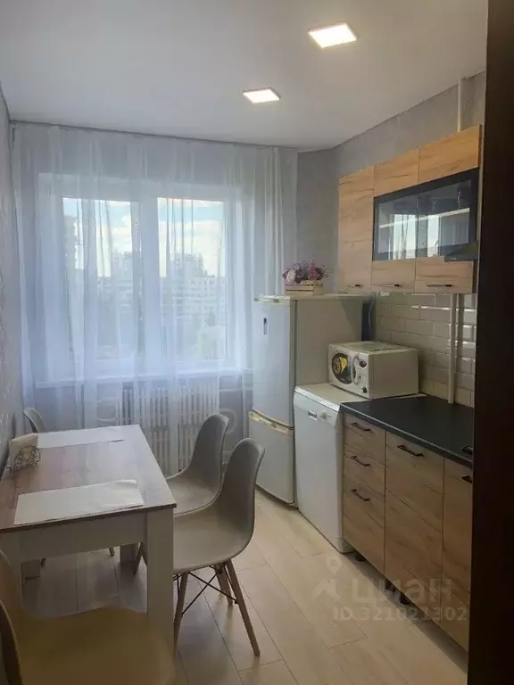 3-к кв. Волгоградская область, Волгоград ул. Землячки, 62А (64.7 м) - Фото 0