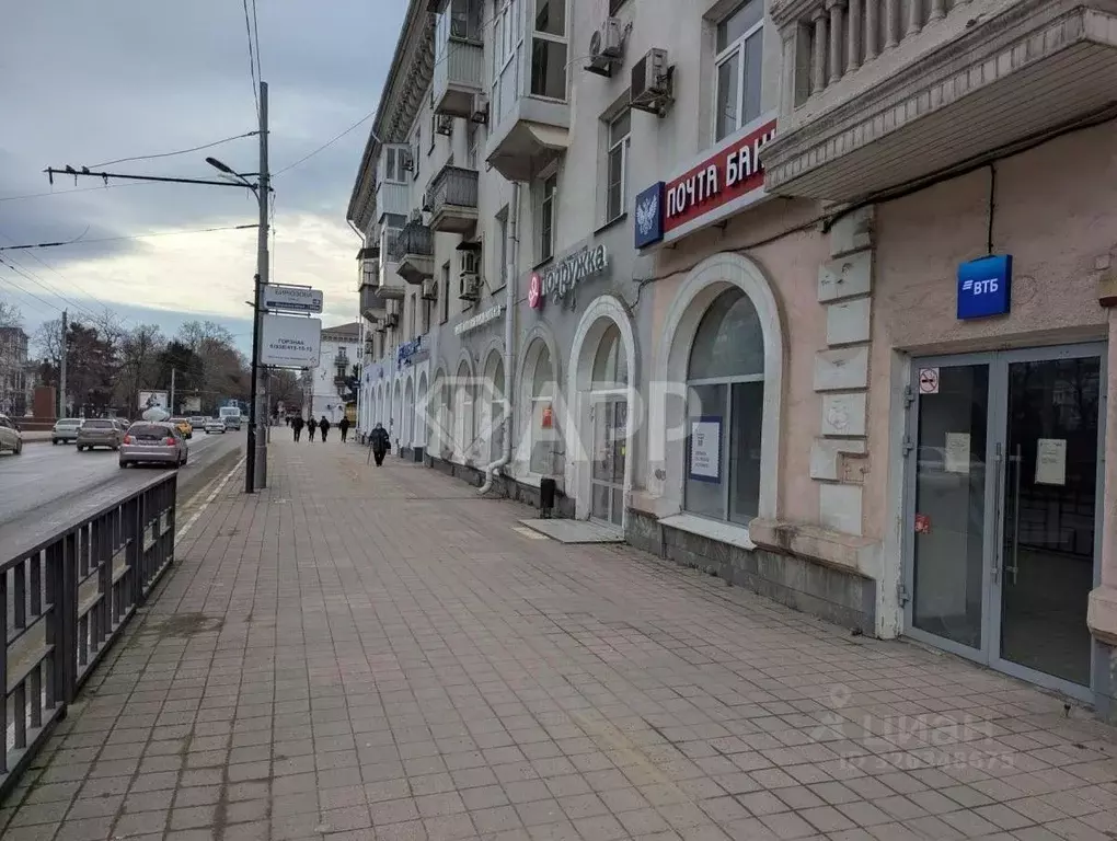 Торговая площадь в Краснодарский край, Новороссийск ул. Советов, 7 (60 ... - Фото 1