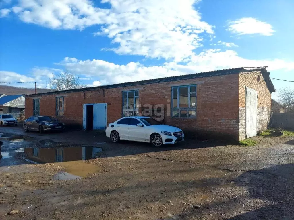 Помещение свободного назначения в Краснодарский край, Апшеронск ул. ... - Фото 1