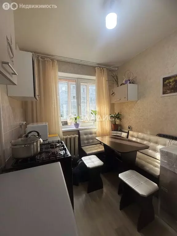 1-комнатная квартира: Волгоград, Пролетарская улица, 41 (35.5 м) - Фото 0