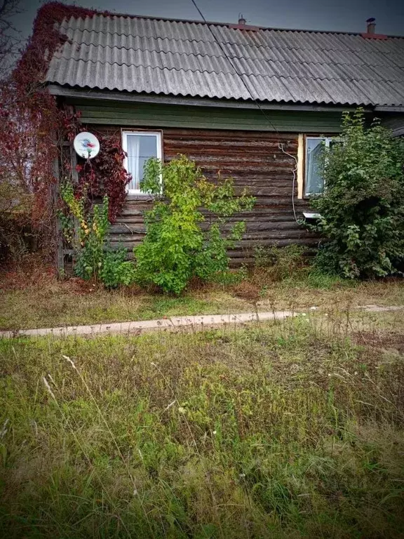 Дом в Новгородская область, Маловишерский район, Бургинское с/пос, д. ... - Фото 0