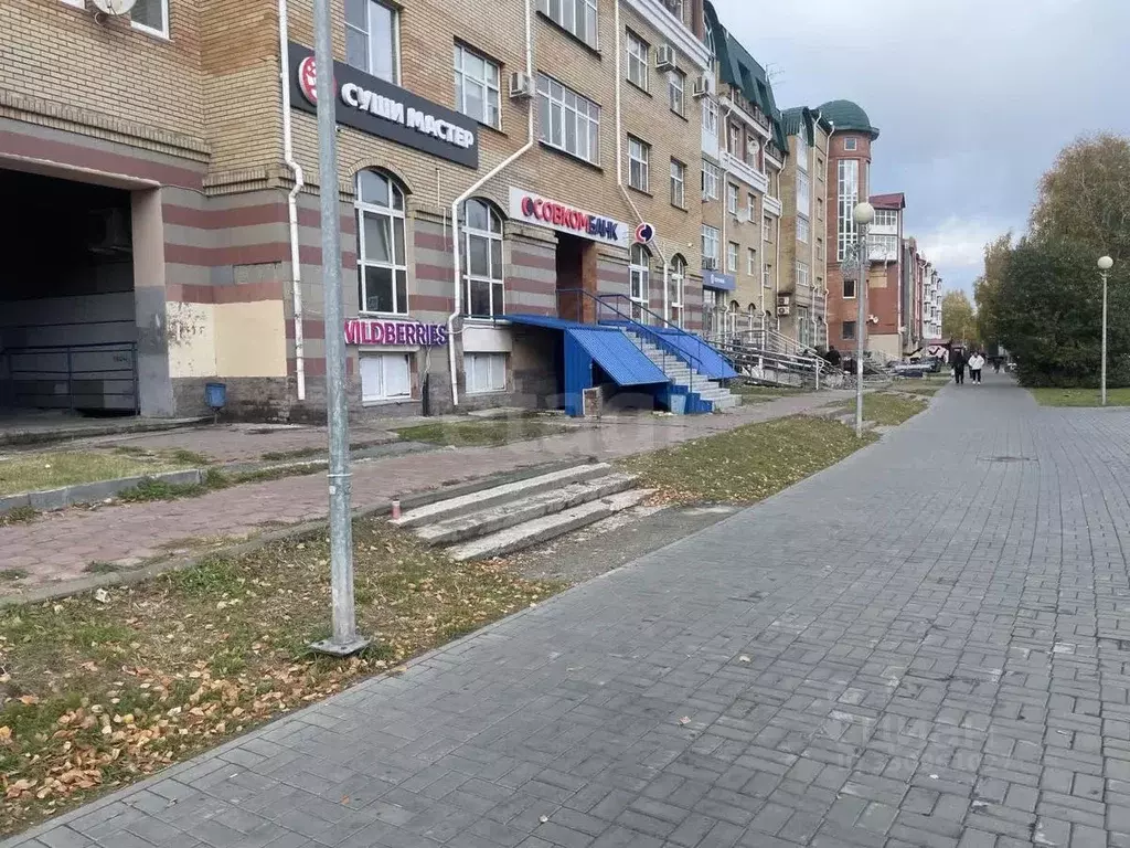 Торговая площадь в Ханты-Мансийский АО, Ханты-Мансийск ул. Мира, 52 ... - Фото 1
