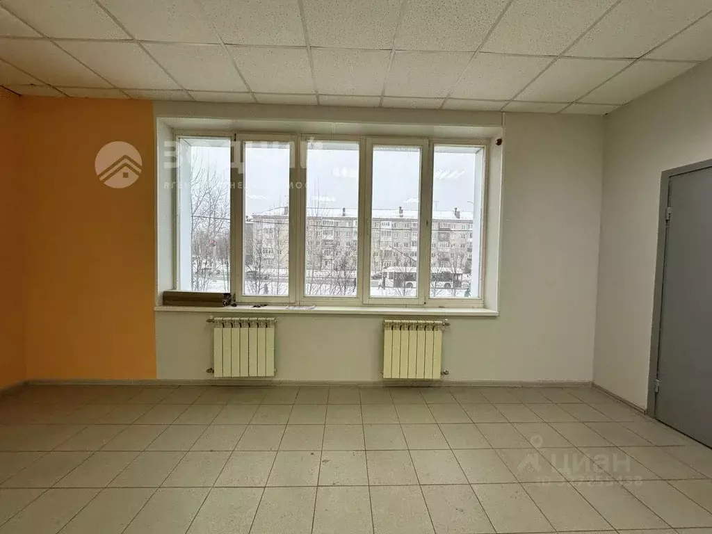 Помещение свободного назначения в Чувашия, Чебоксары ул. Академика ... - Фото 2