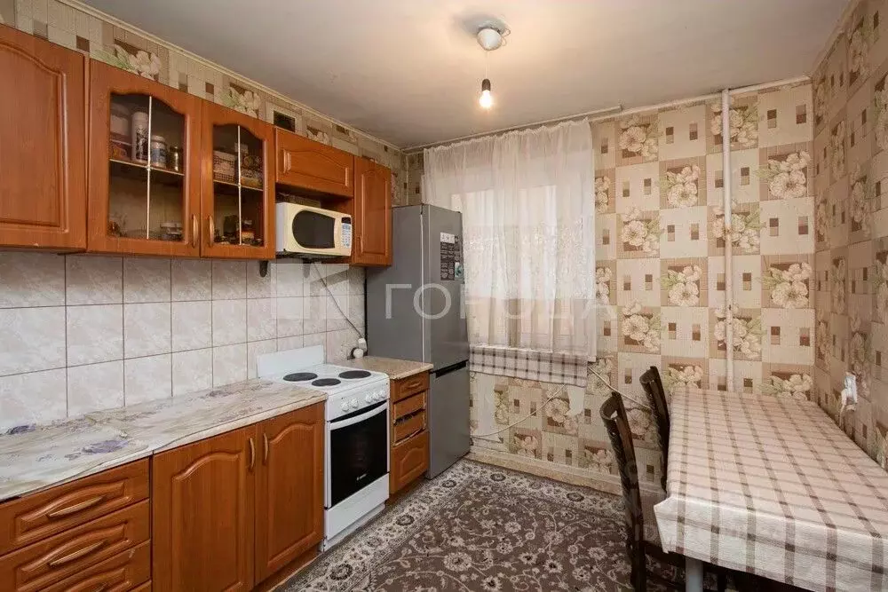 4-к кв. Кемеровская область, Новокузнецк ул. Грдины, 28 (91.7 м) - Фото 1