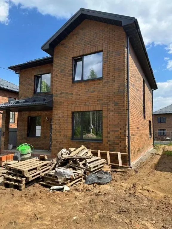 Дом в Татарстан, Казань ул. Живописная, 20 (150 м) - Фото 1