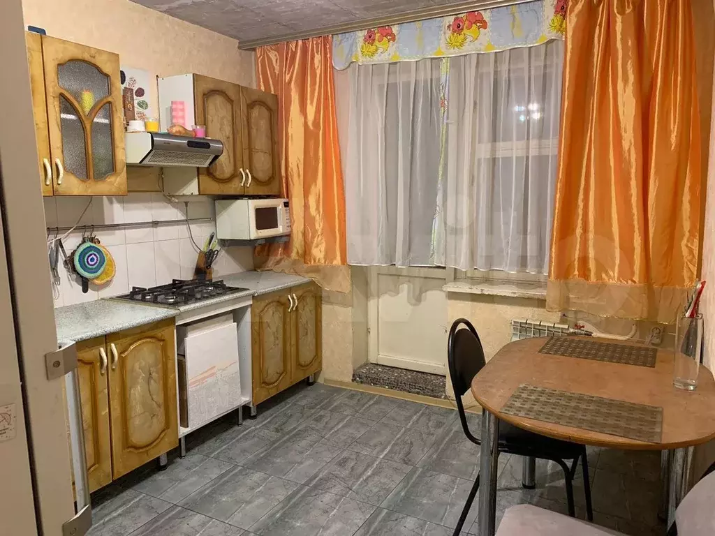 1-к. квартира, 40 м, 10/10 эт. - Фото 0