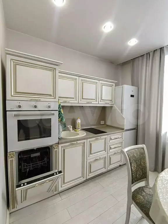2-к. квартира, 70 м, 5/10 эт. - Фото 1