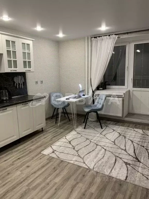 Студия Тюменская область, Тюмень Амурская ул., 39 (28.0 м) - Фото 1